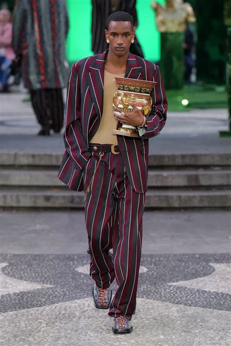 versace runway men